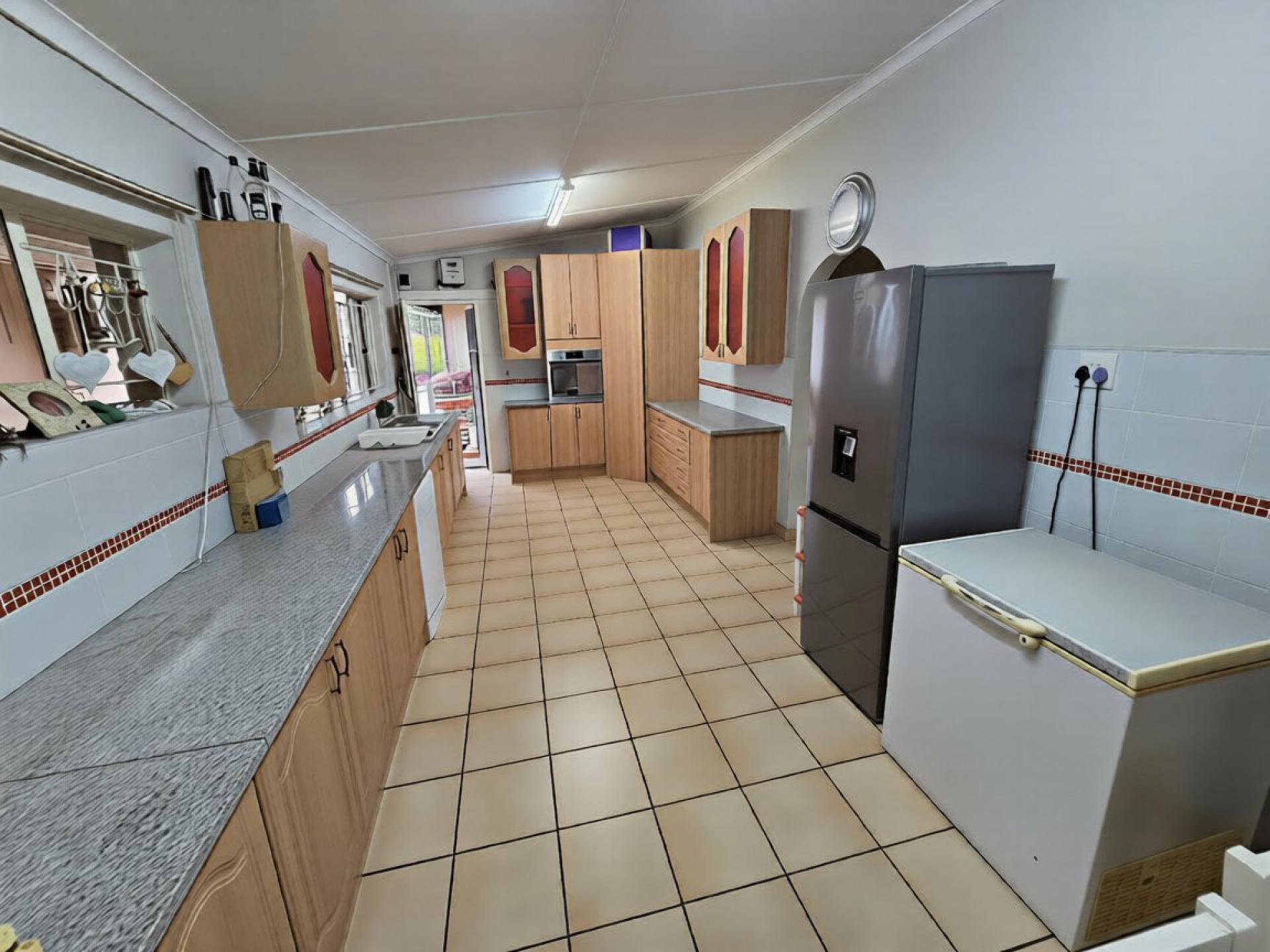  of property in Sinoville