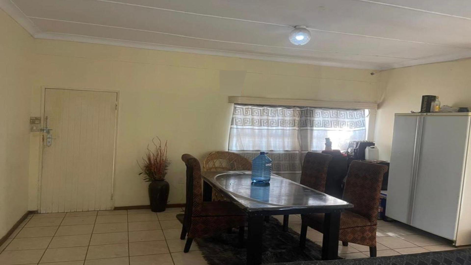 Kitchen of property in Mafikeng