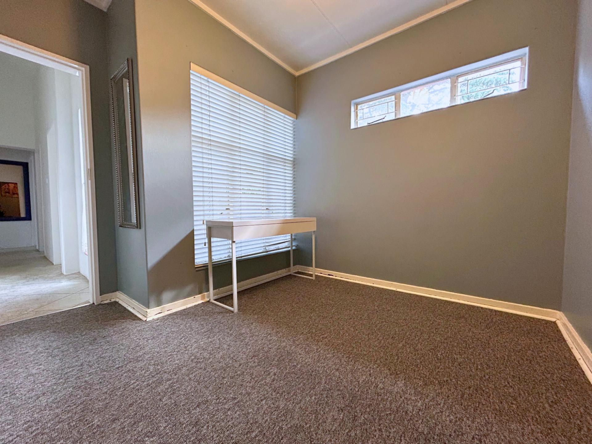  of property in Eldoraigne