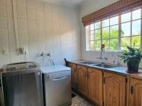  of property in Geelhoutpark