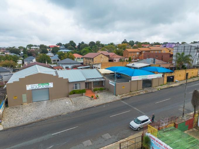 9 Bedroom Commercial for Sale For Sale in Alberton - MR711373