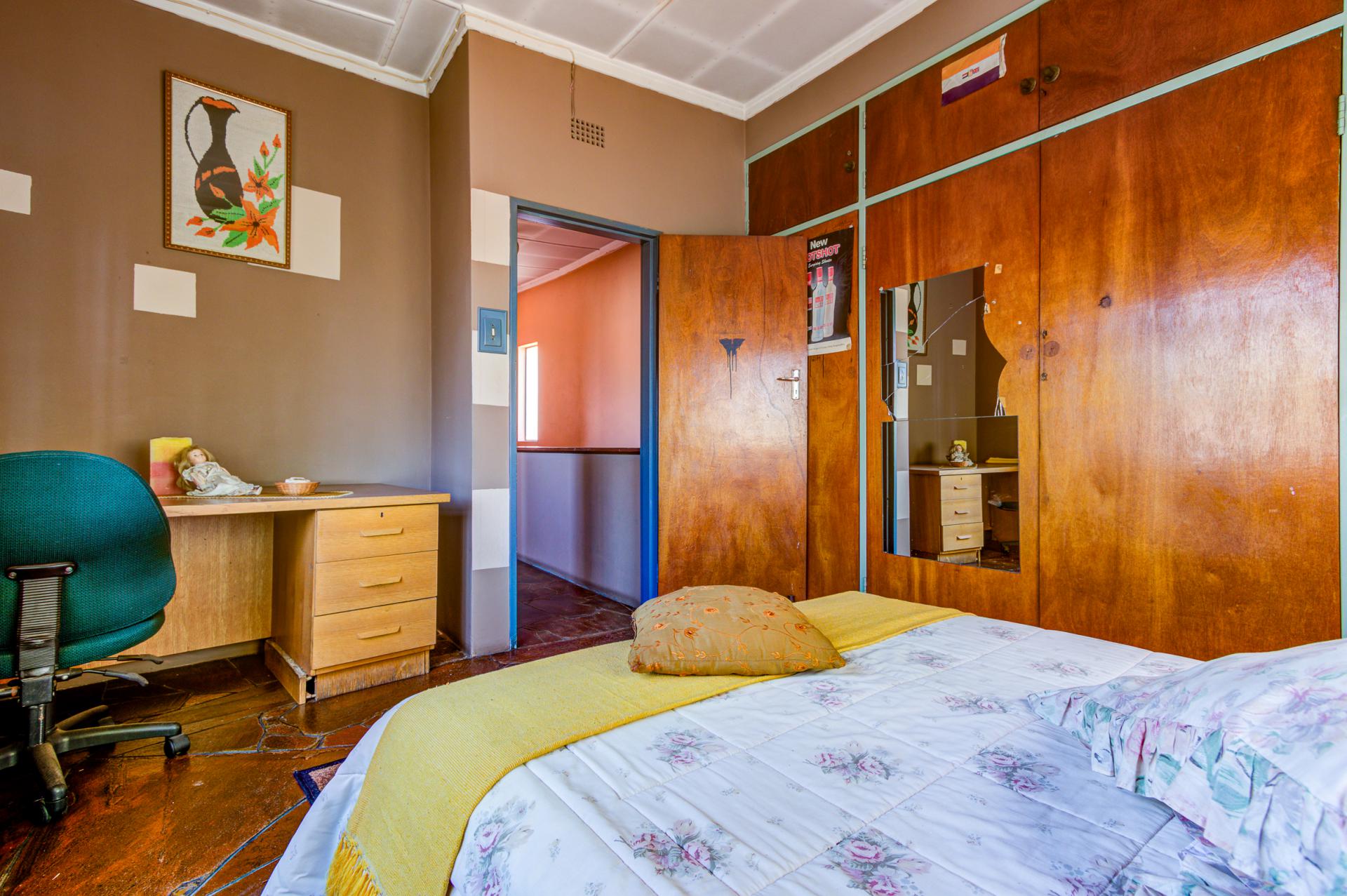  of property in Rhodesfield