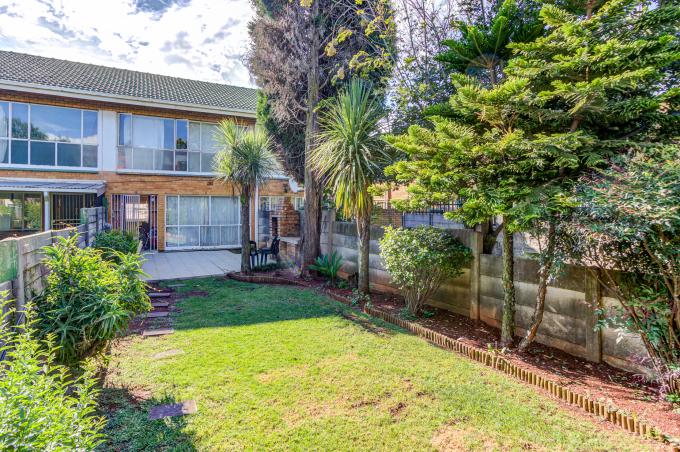 Duplex for Sale For Sale in Rhodesfield - MR711403