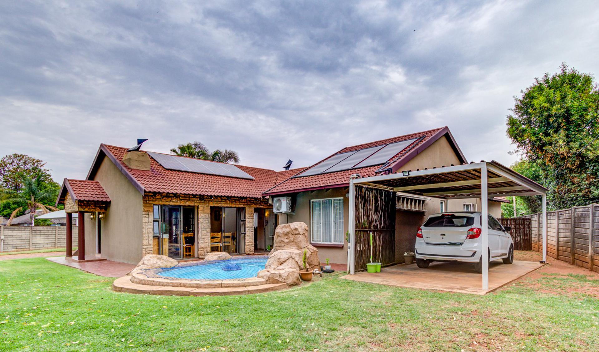  of property in Van Riebeeckpark