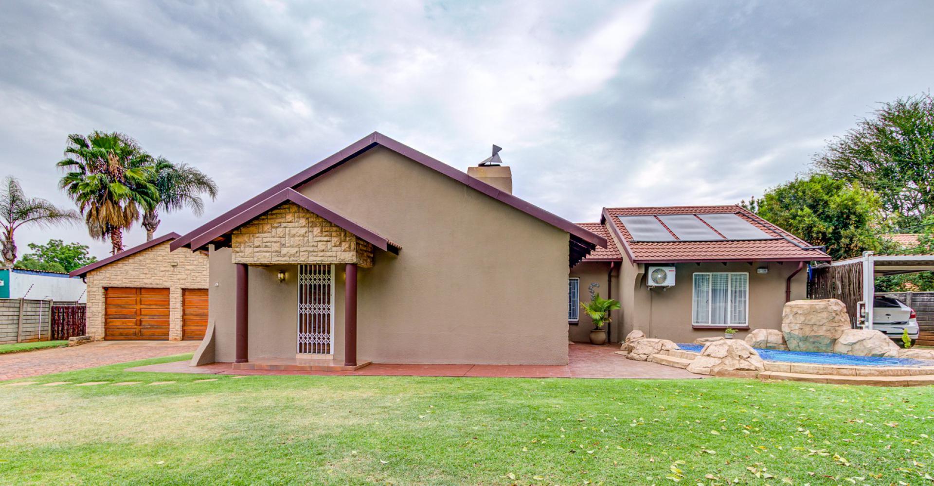  of property in Van Riebeeckpark