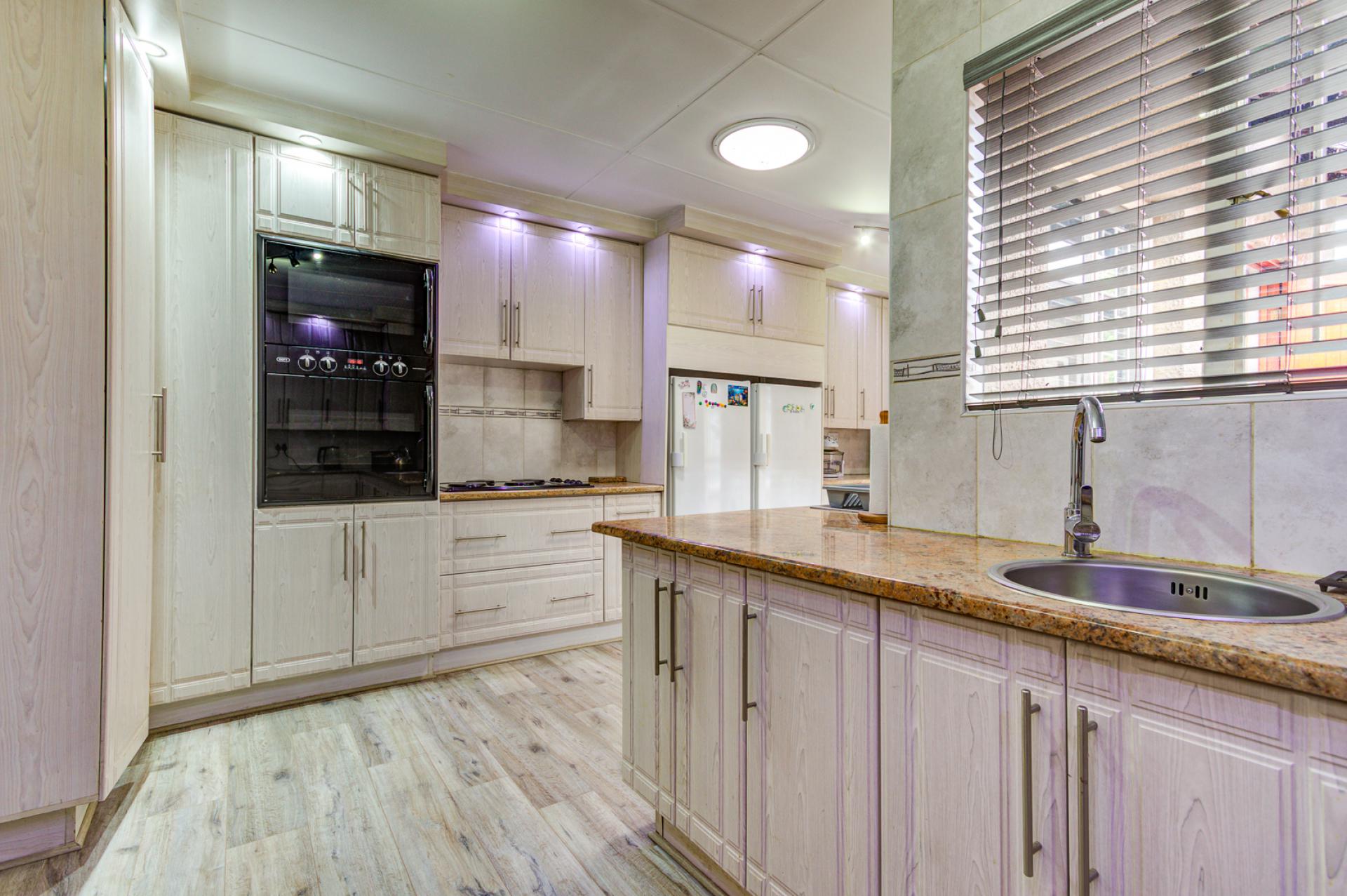  of property in Van Riebeeckpark