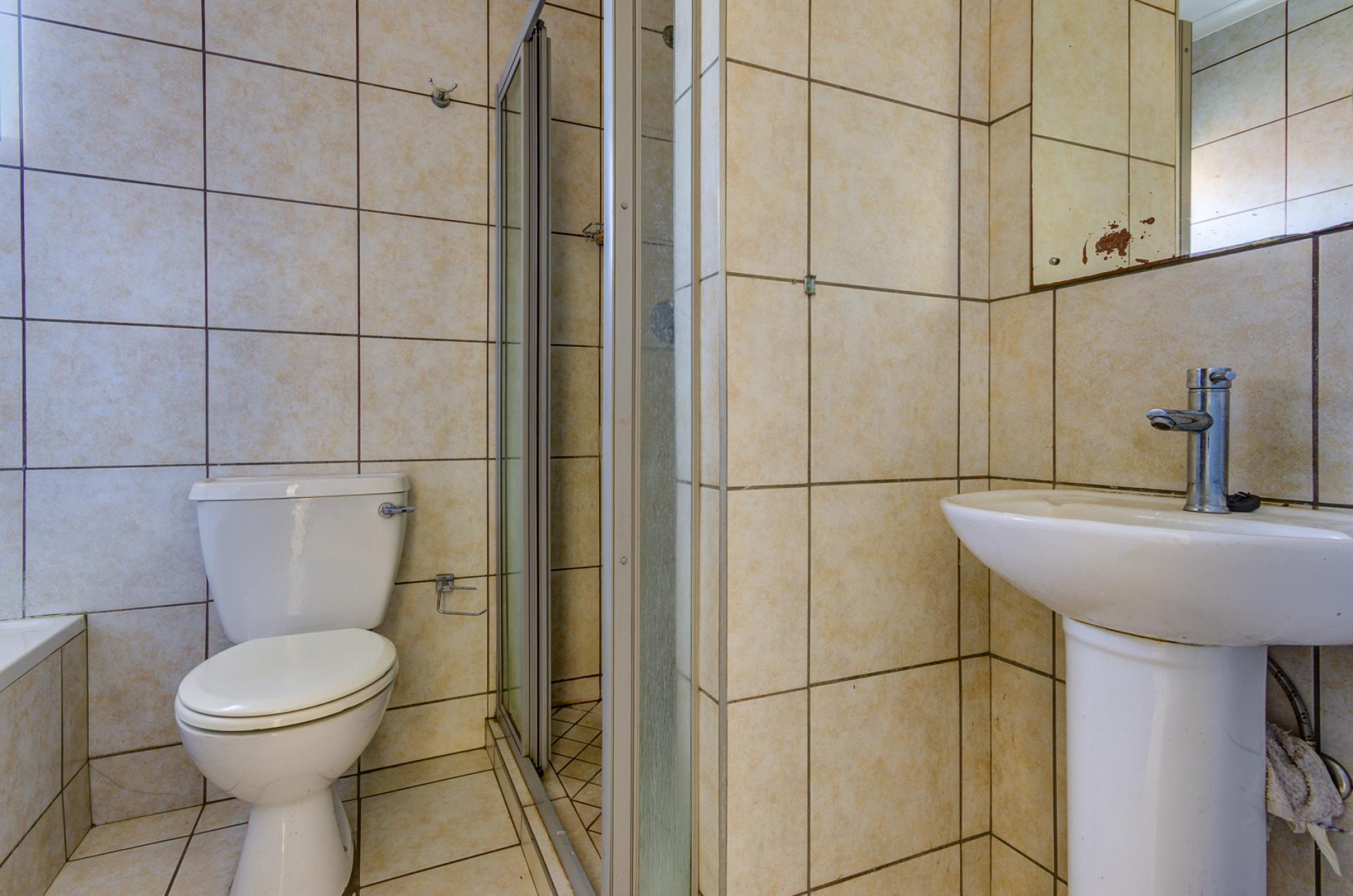  of property in Esther Park