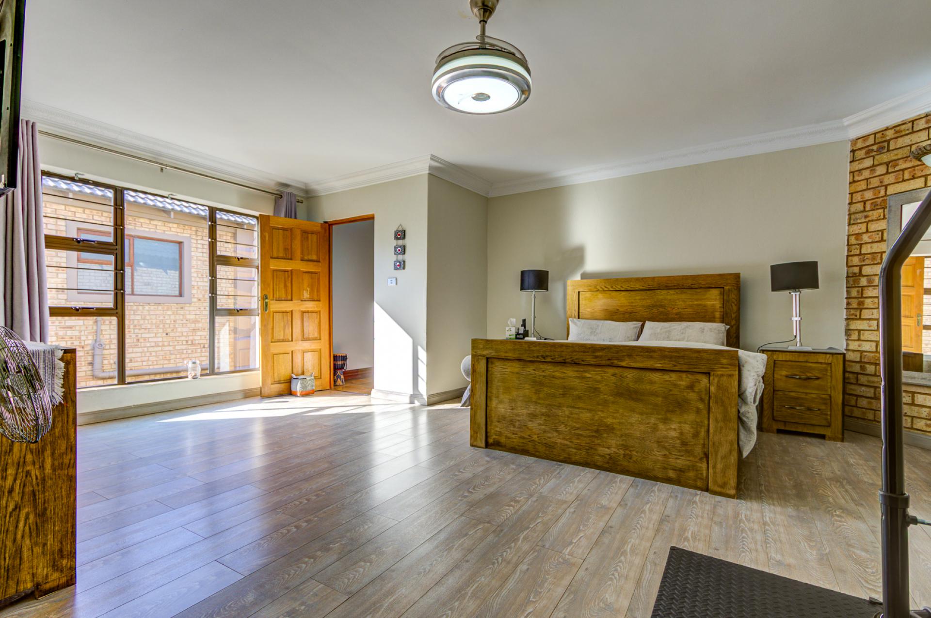  of property in Ravenswood