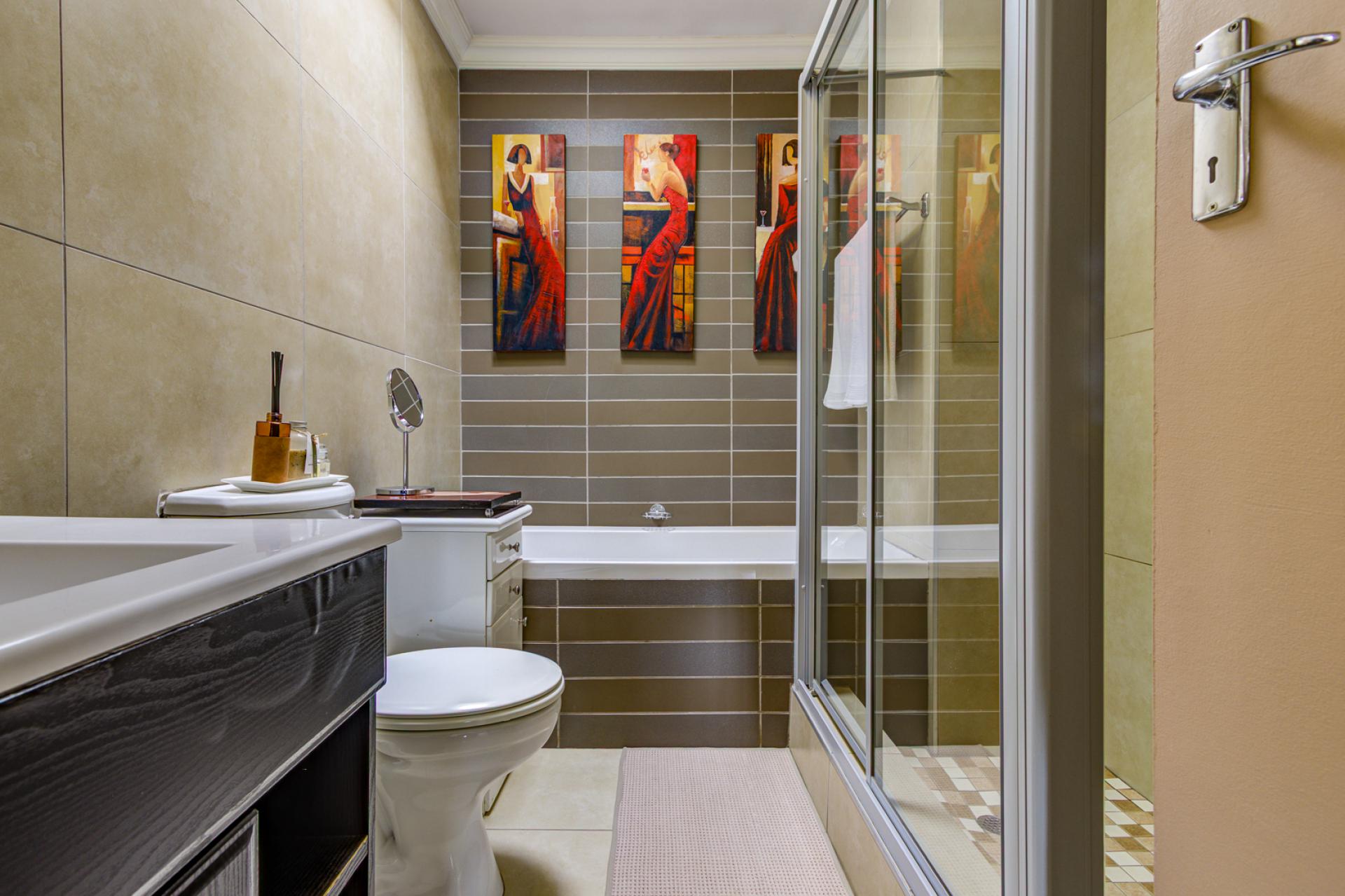  of property in Glen Marais