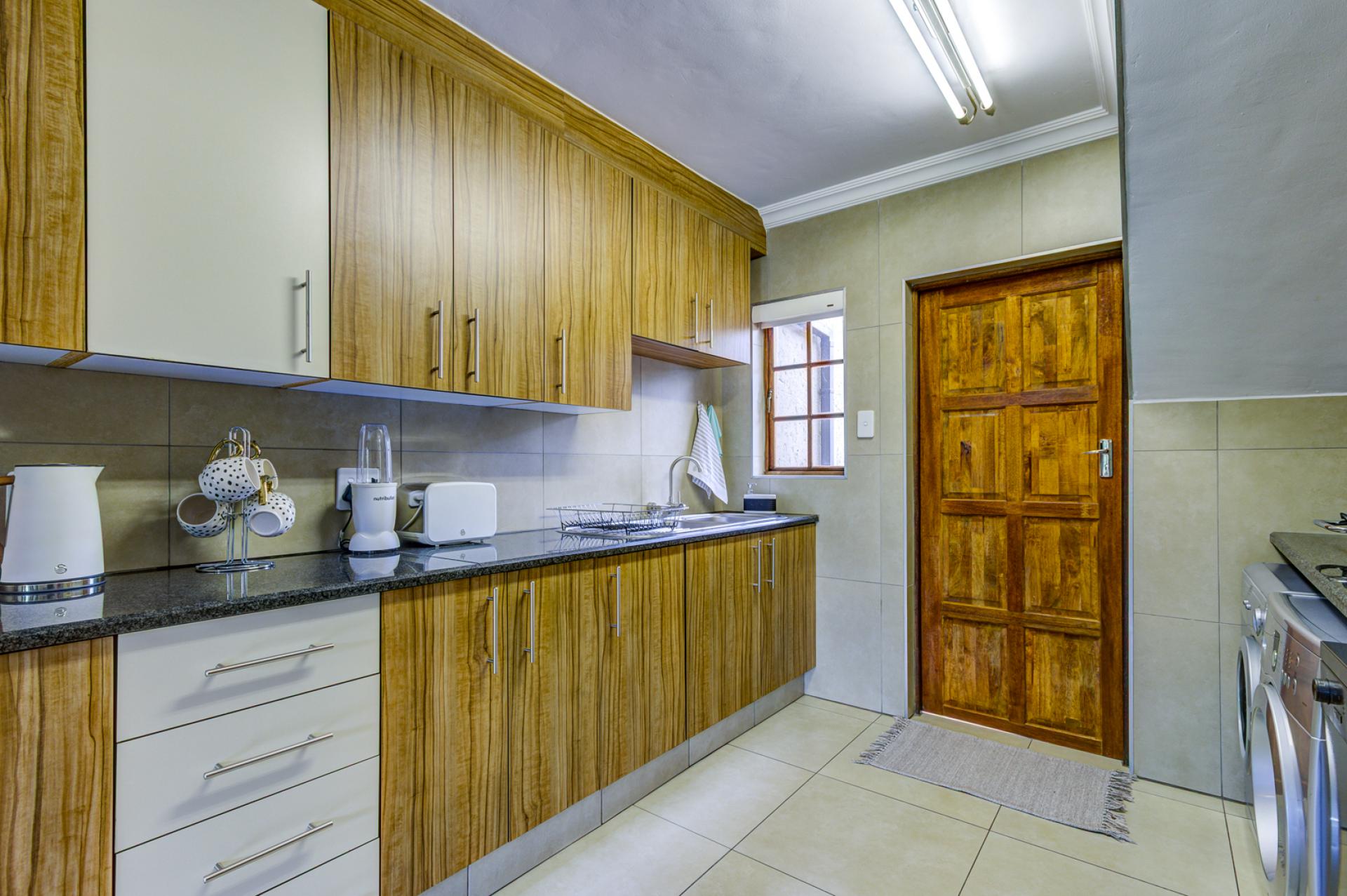  of property in Glen Marais