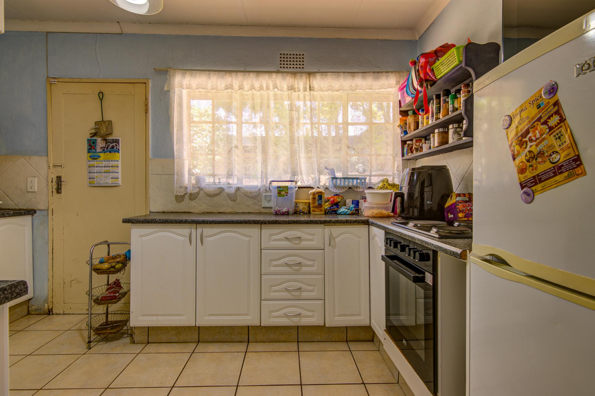  of property in Glen Marais