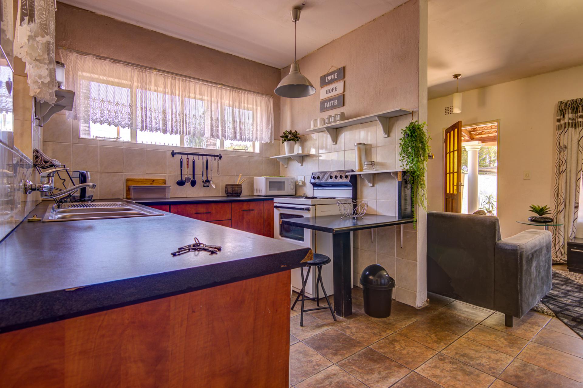  of property in Glen Marais