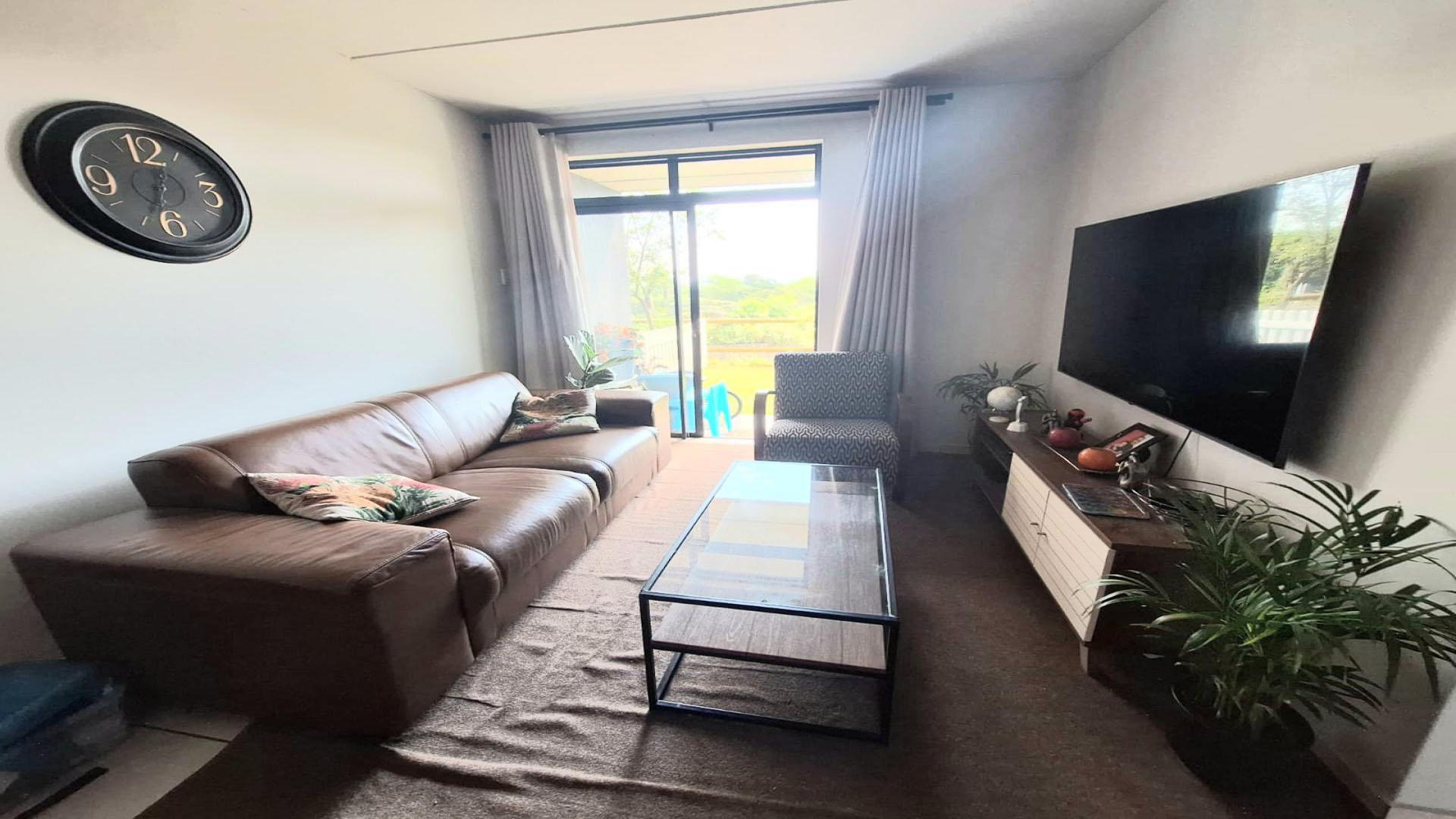 Lounges of property in Ballitoville