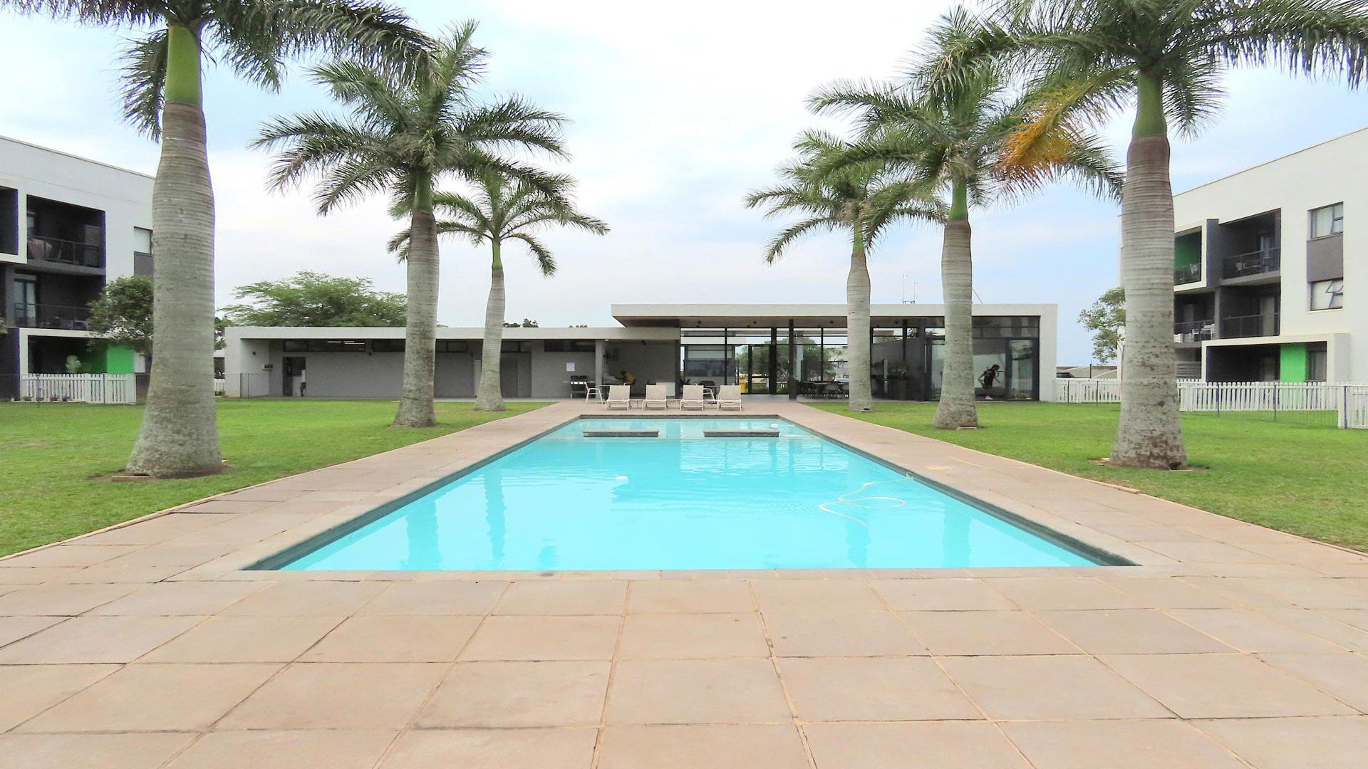 Swimming Pool of property in Ballitoville