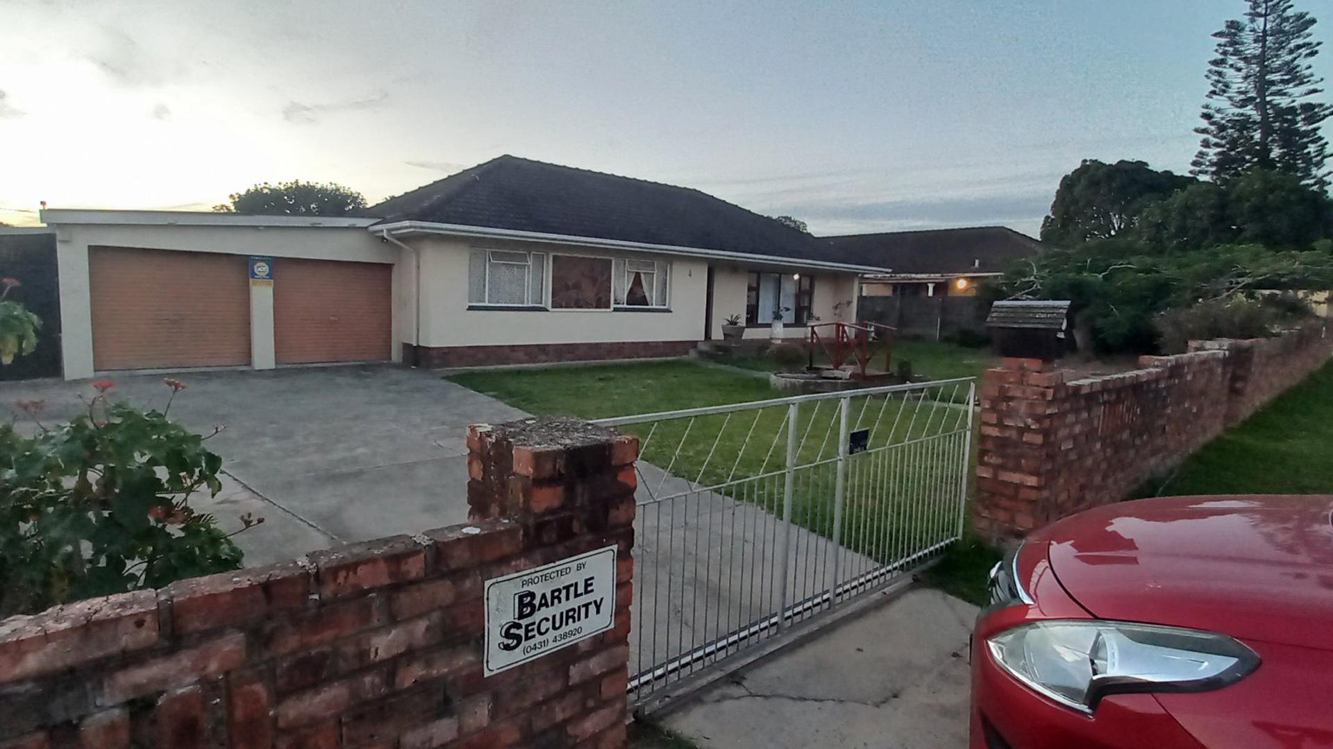 Front View of property in Amalinda