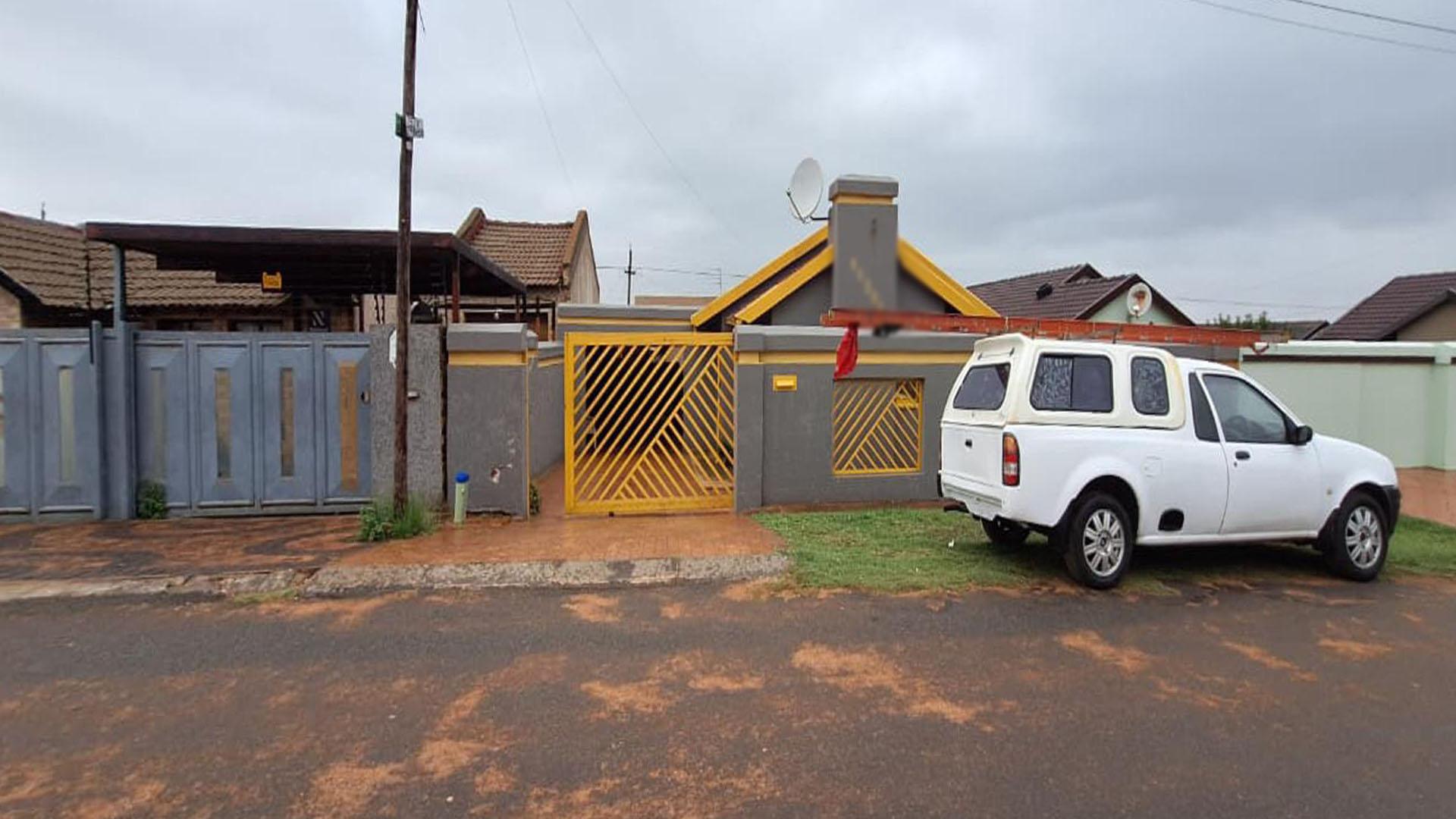 Front View of property in Kagiso