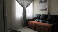 Lounges - 20 square meters of property in Windmill Park