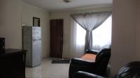 Lounges - 20 square meters of property in Windmill Park