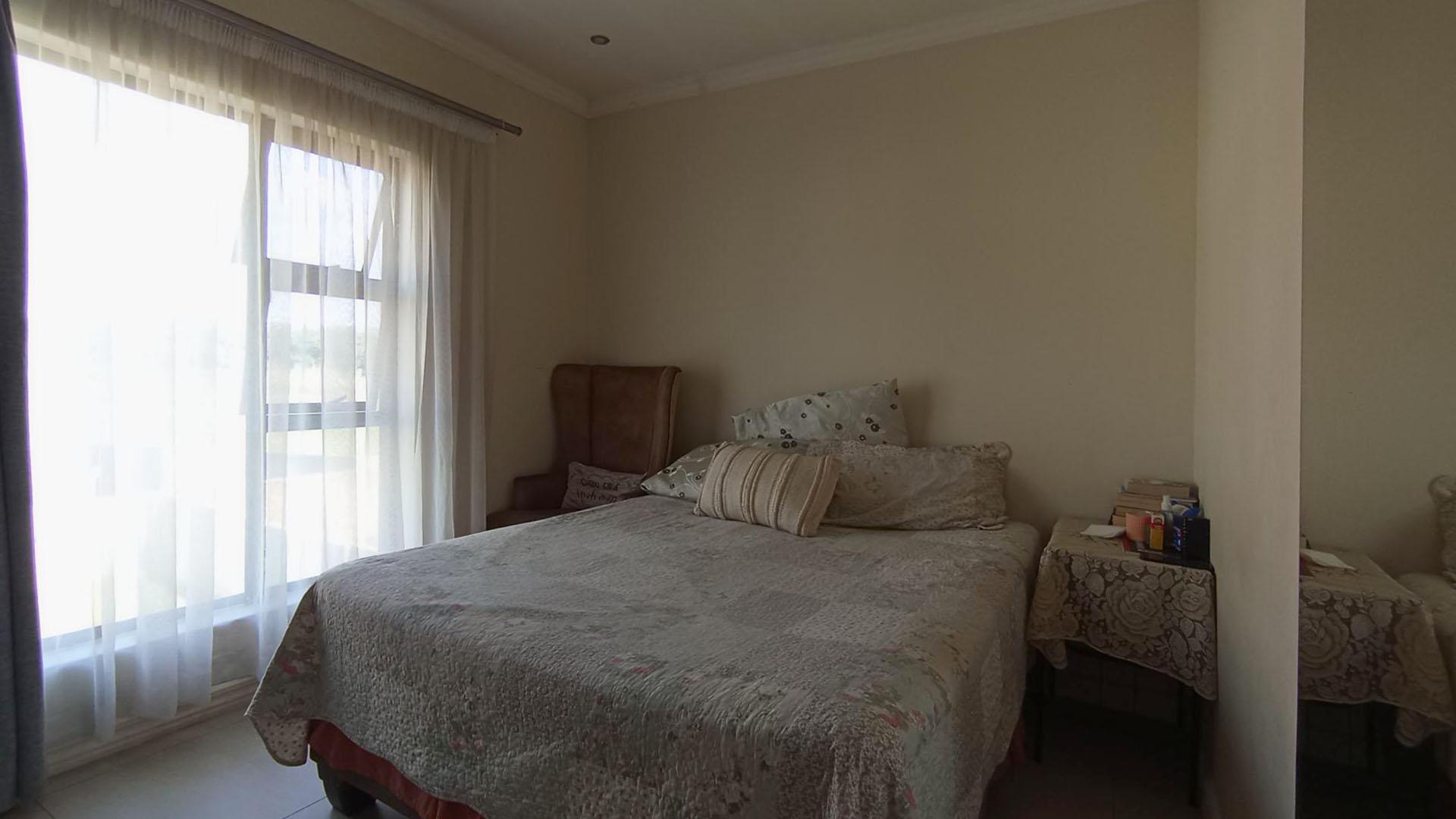 Bed Room 3 - 10 square meters of property in Derdepoortpark