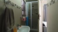 Bathroom 1 - 4 square meters of property in Derdepoortpark
