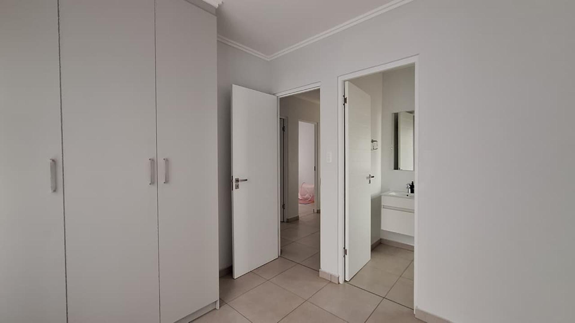 Bed Room 3 - 10 square meters of property in Broadacres