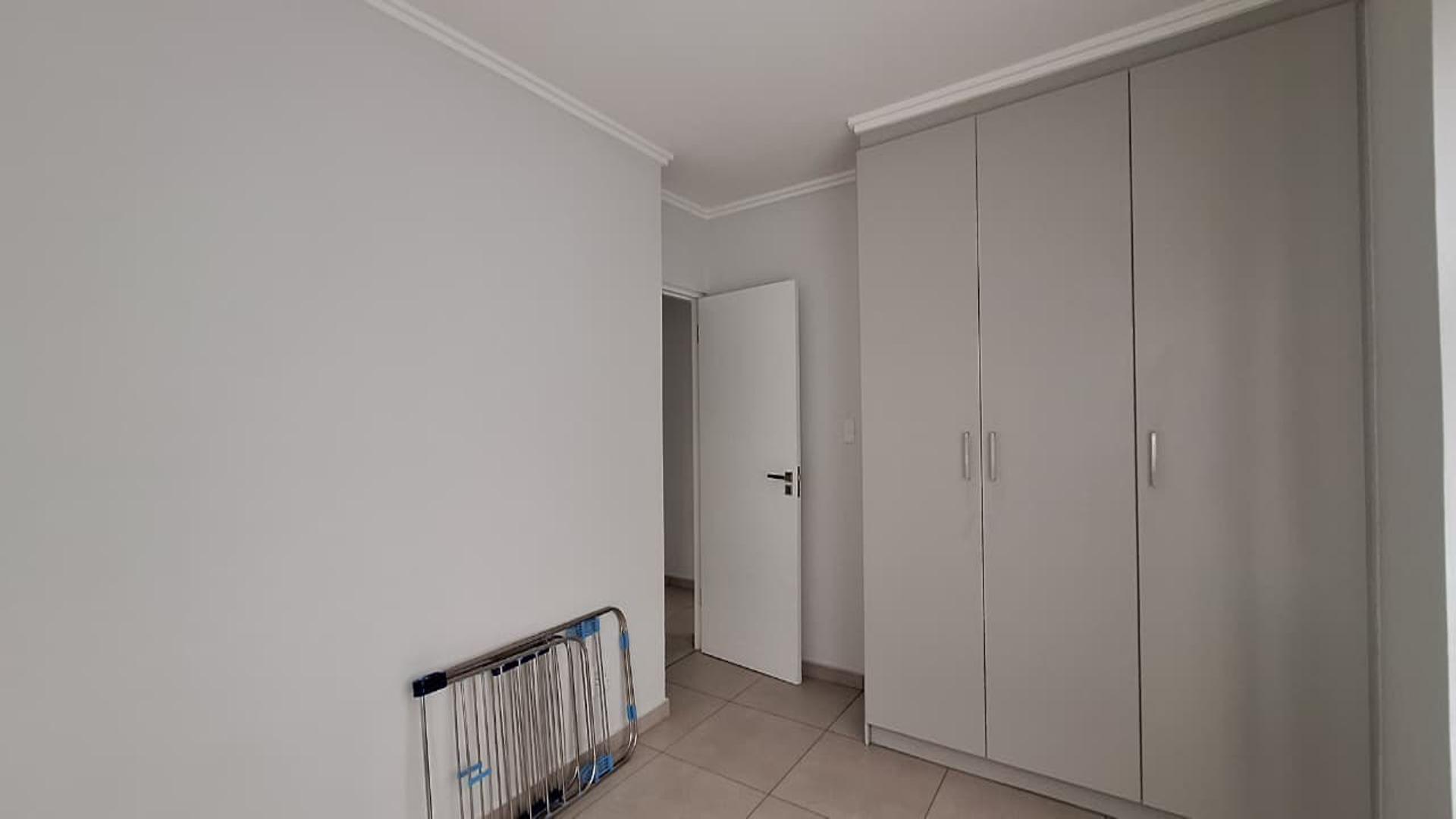 Bed Room 2 - 12 square meters of property in Broadacres