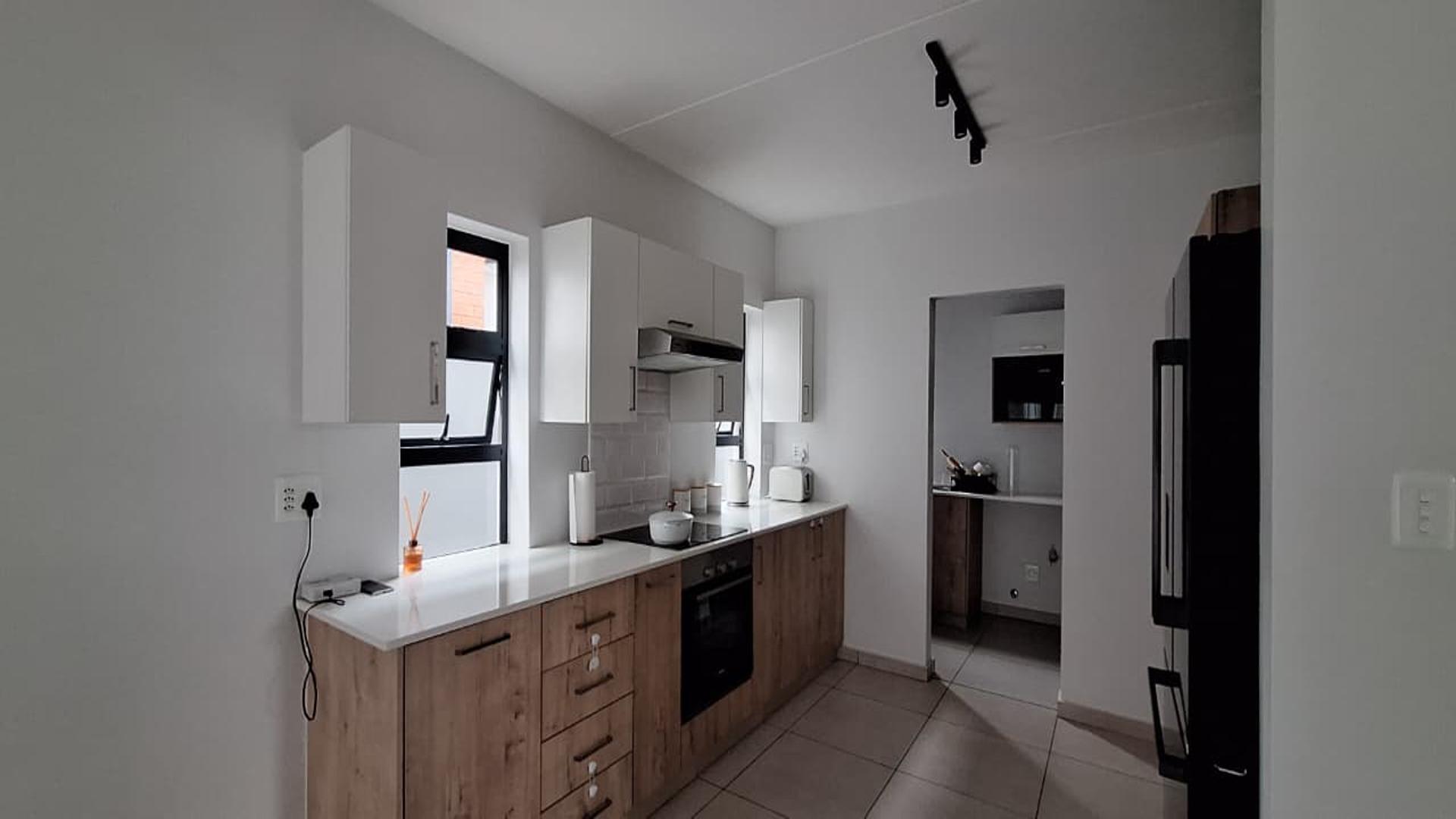 Kitchen - 14 square meters of property in Broadacres