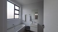 Main Bathroom - 8 square meters of property in Broadacres