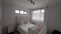 Main Bedroom - 15 square meters of property in Broadacres