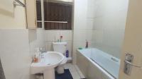 Bathroom 1 - 5 square meters of property in Sea View 