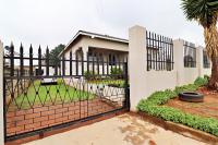 3 Bedroom 1 Bathroom House for Sale for sale in Wannenburghoogte