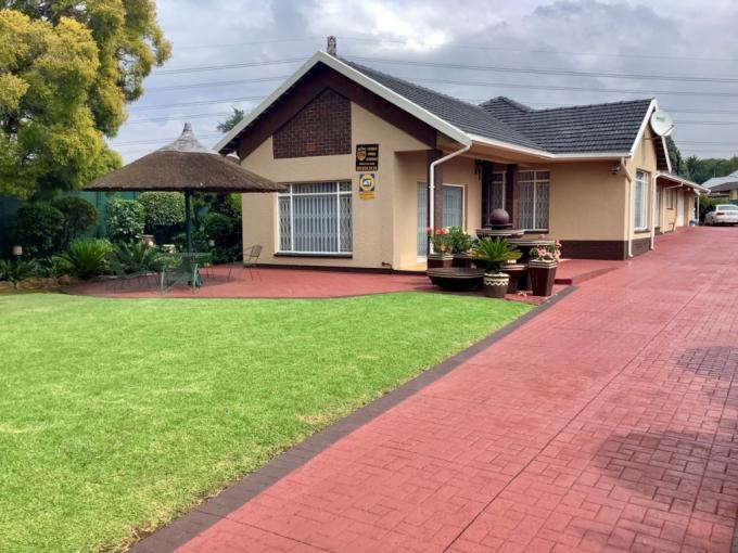 4 Bedroom House for Sale For Sale in Randhart - MR711502