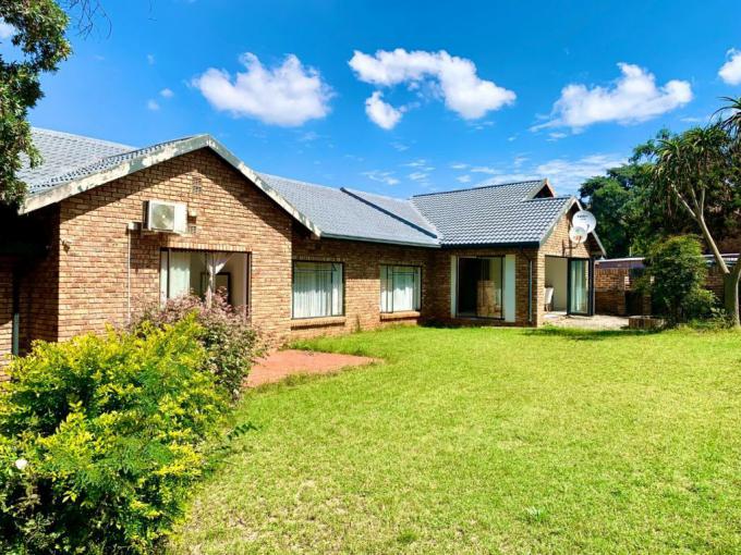 3 Bedroom House for Sale For Sale in Geelhoutpark - MR711503