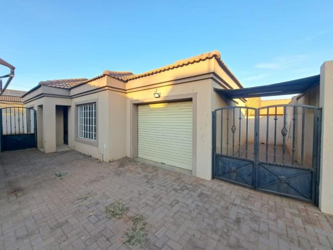 3 Bedroom Simplex to Rent in Bergsig - Heidelberg - Property to rent - MR711511