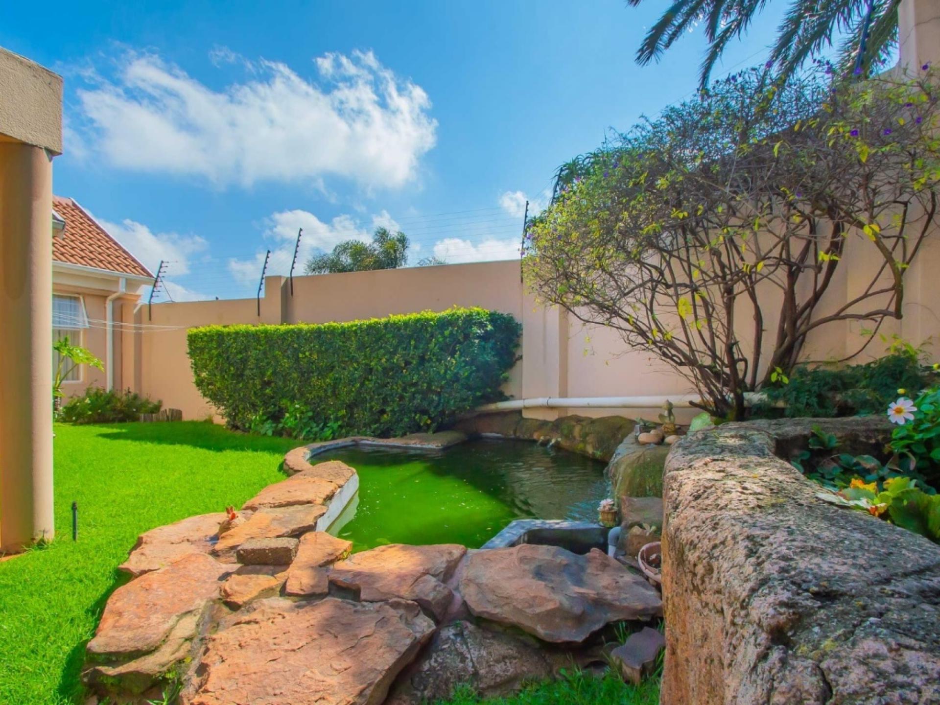  of property in Quellerina