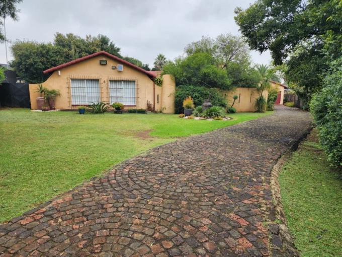 3 Bedroom House for Sale For Sale in Brackenhurst - MR711526