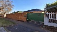 Front View of property in Rosettenville