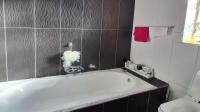 Bathroom 1 of property in Rosettenville