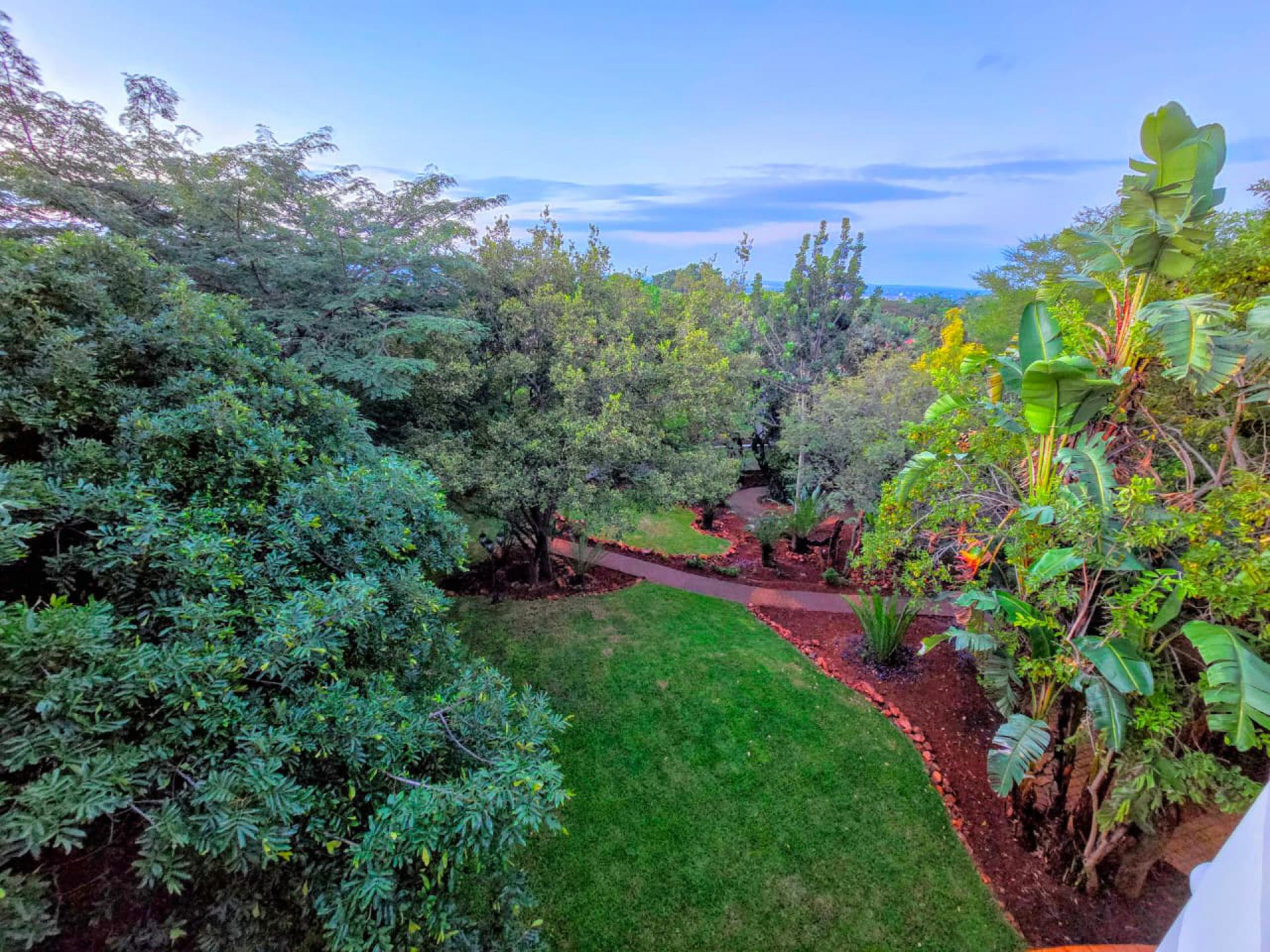  of property in Magalieskruin