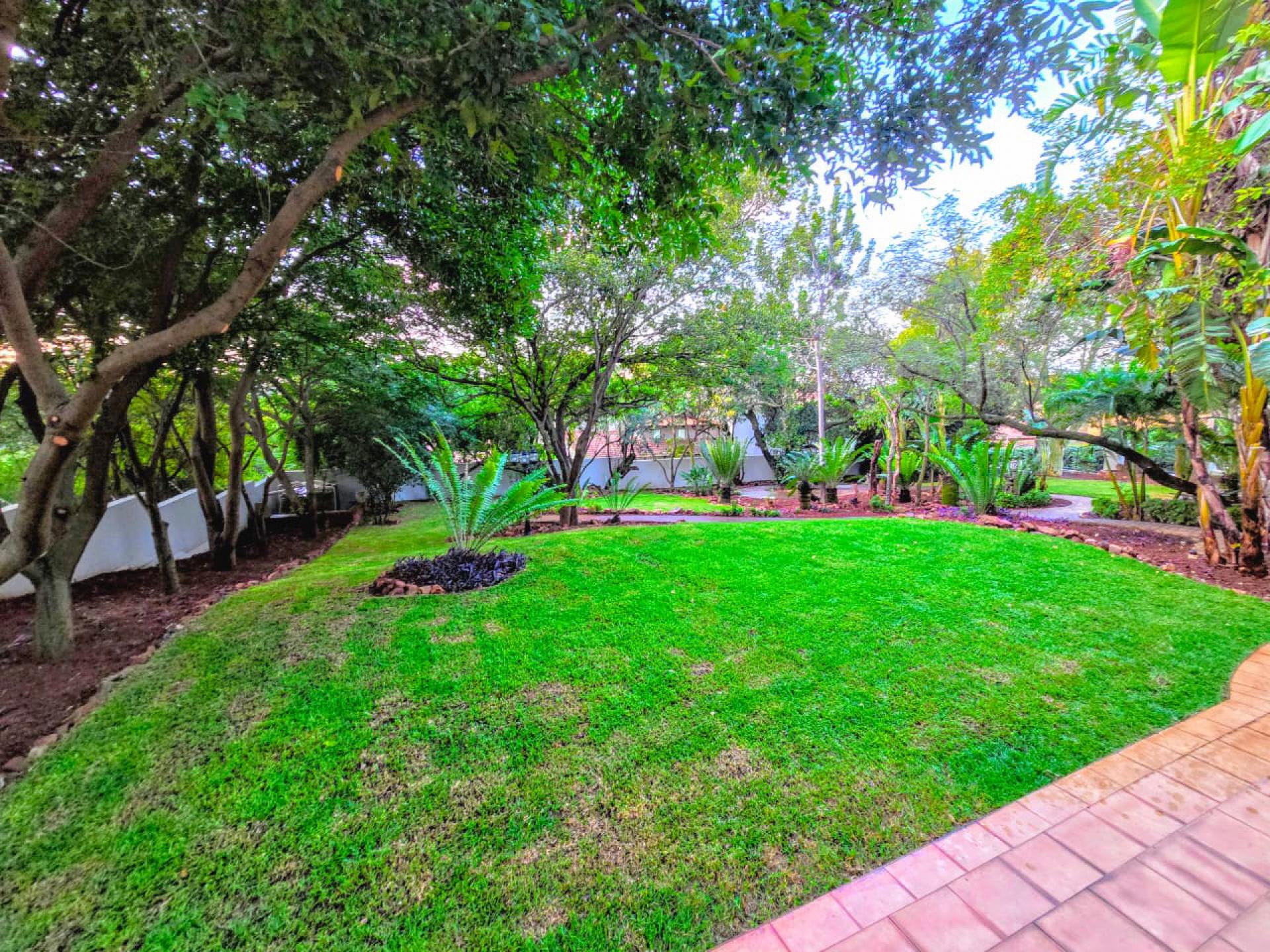  of property in Magalieskruin