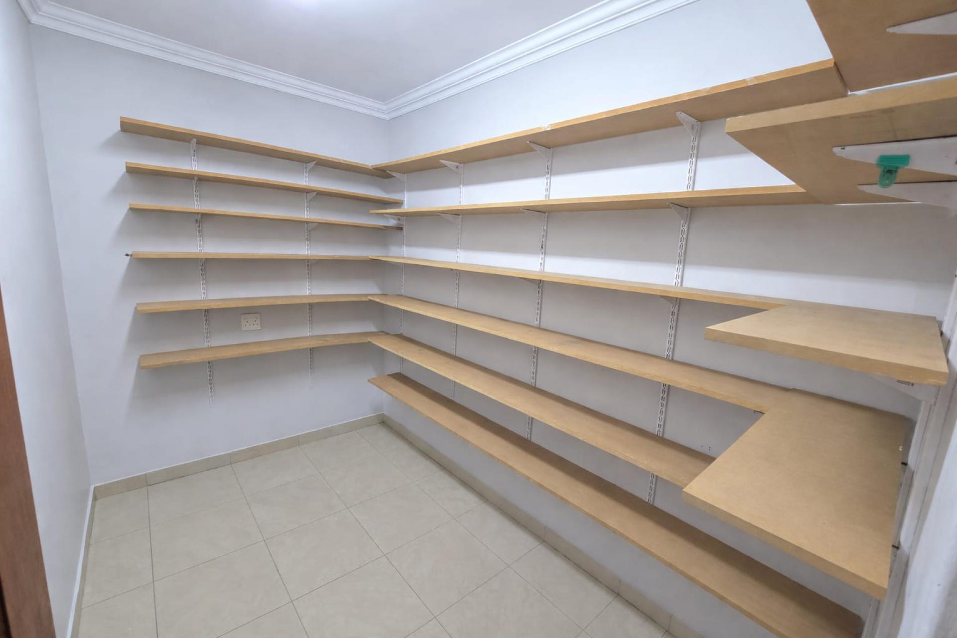  of property in Magalieskruin