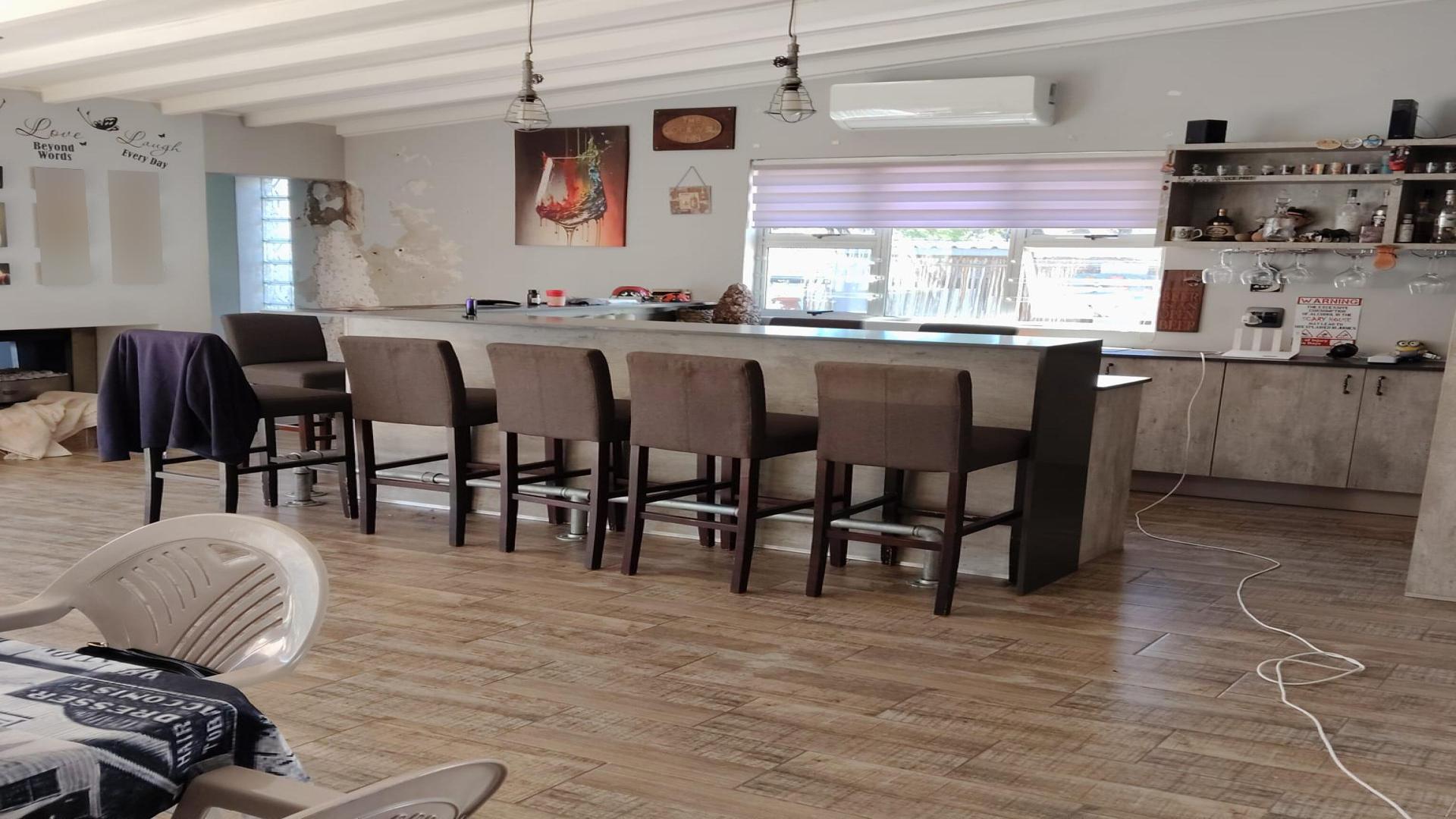 Dining Room of property in Sharonlea