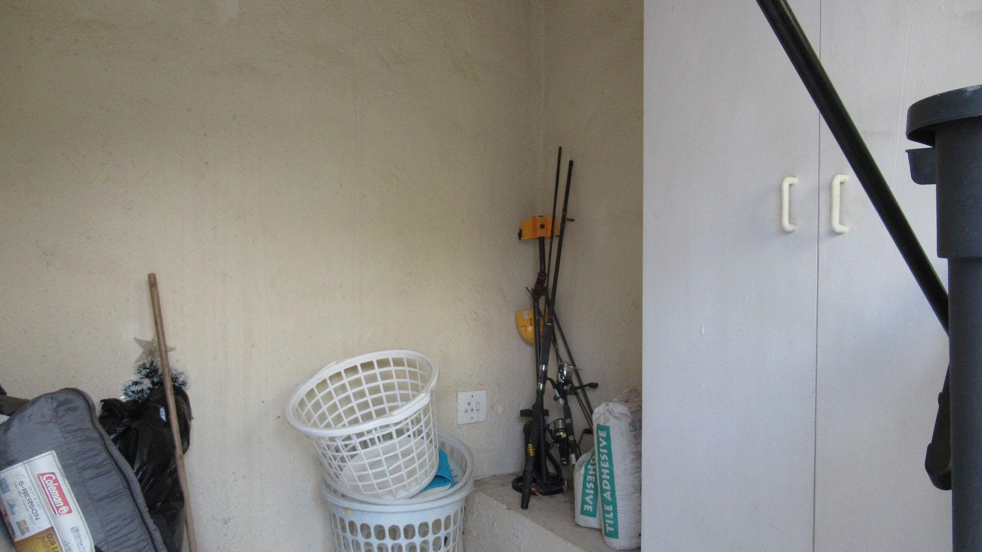 Bed Room 3 - 5 square meters of property in Sharonlea