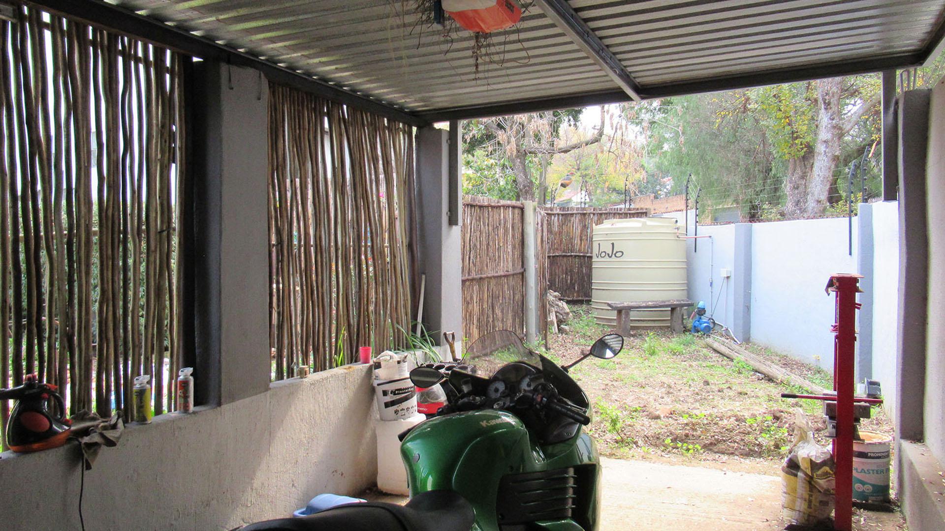 Spaces - 9 square meters of property in Sharonlea