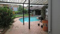 Patio - 22 square meters of property in Sharonlea