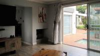 Lounges - 27 square meters of property in Sharonlea