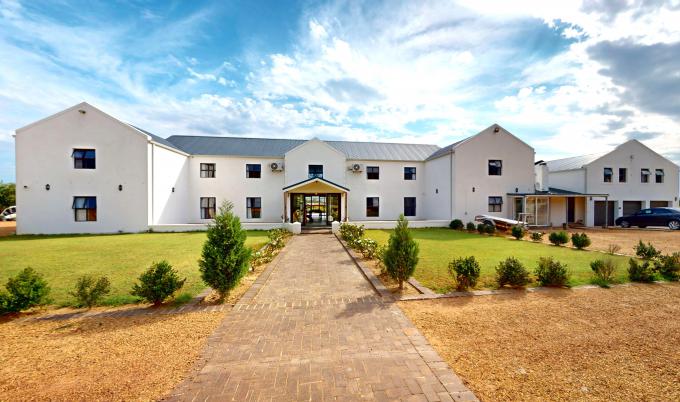 14 Bedroom Guest House for Sale For Sale in Paarl - MR711557