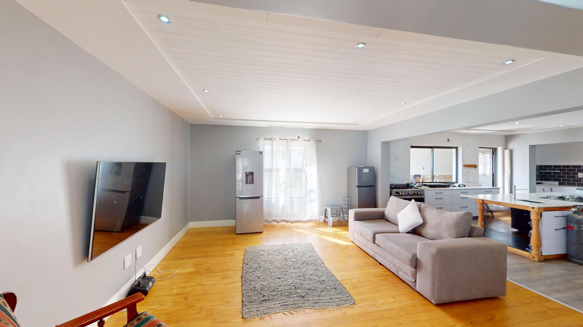  of property in Paarl