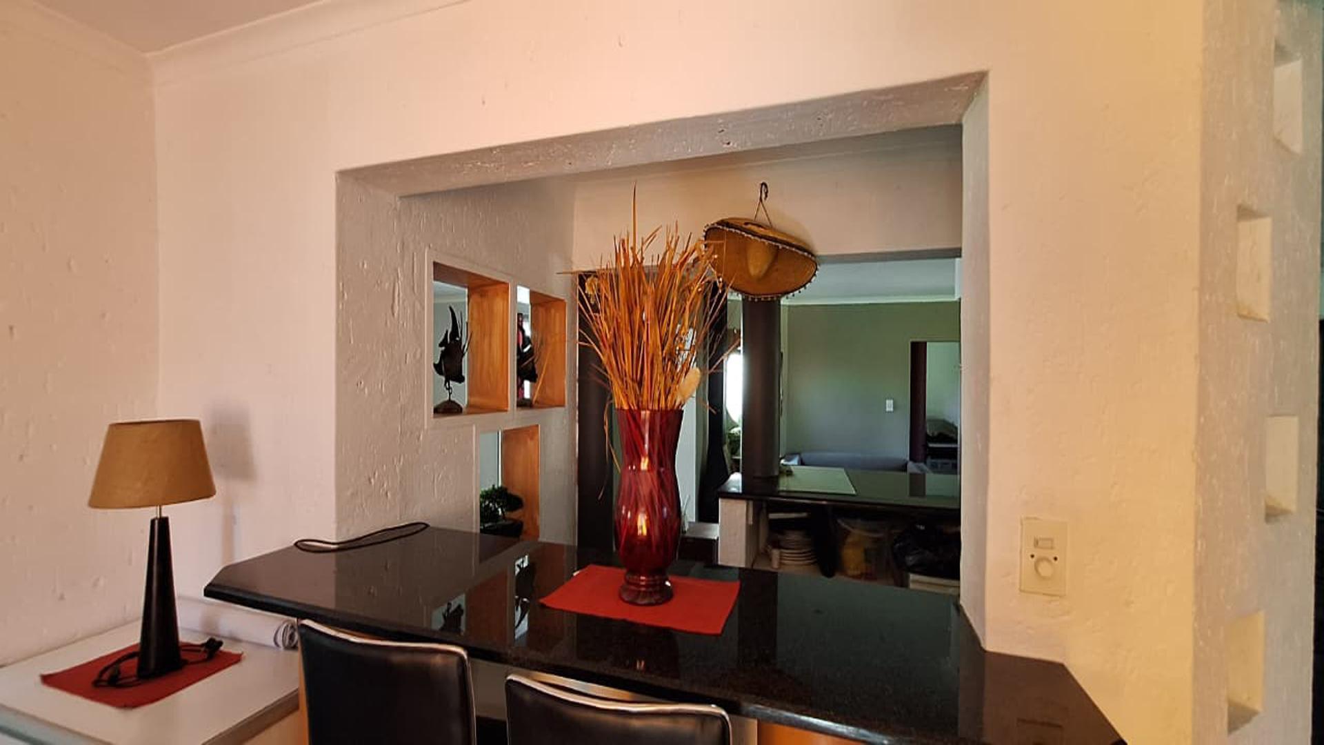 Dining Room - 11 square meters of property in Dalpark