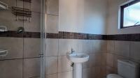 Bathroom 3+ of property in Dalpark